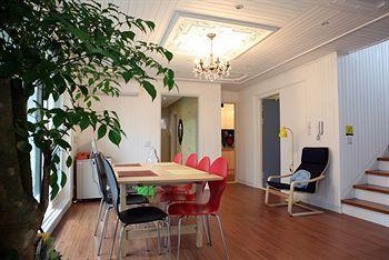 24 Gangnam Center Guest house 2*