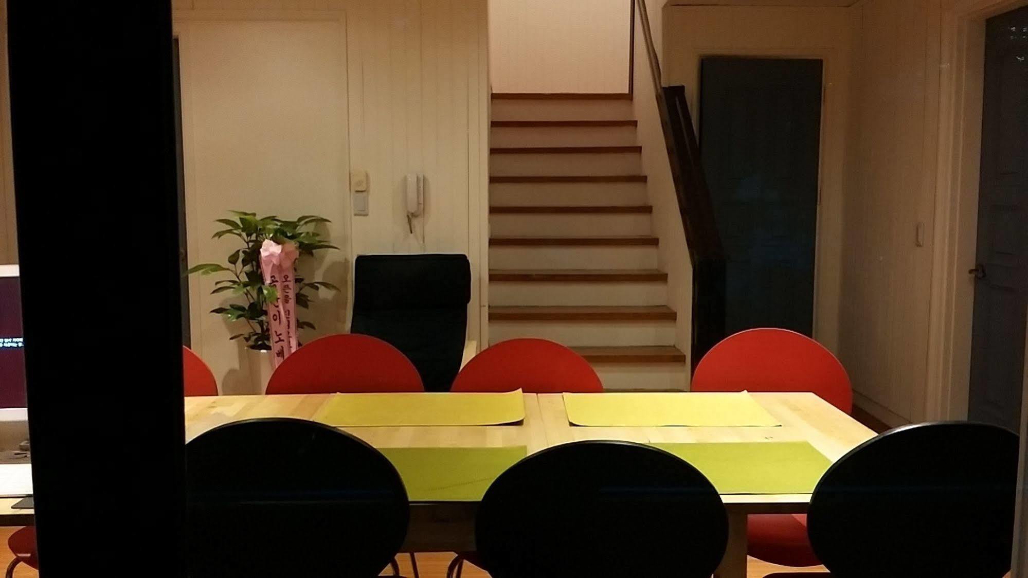 Guest house 24 Gangnam Center 2*